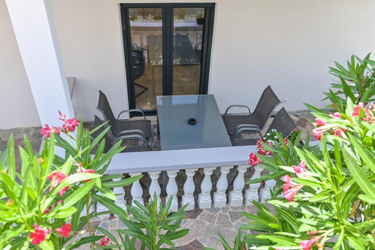 Villa Ami Kustići Kültér fotó