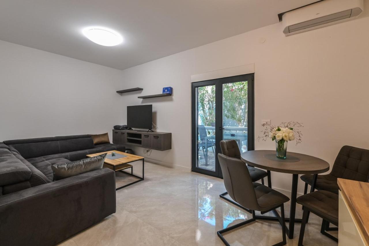 Villa Ami Kustići Kültér fotó